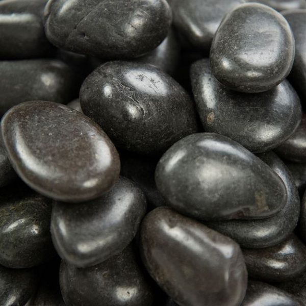 1-2" Black Polished Pebbles - Image 2